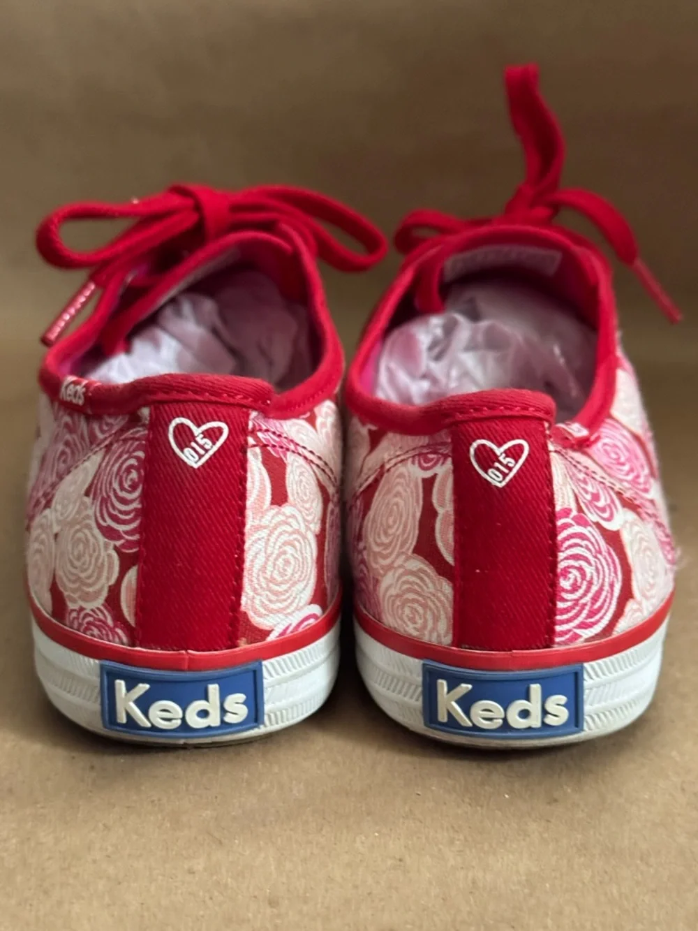 Keds x Taylor Swift 2013 Champion Red Floral Sneakers. Size 8 - Picture 4 of 7